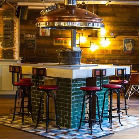 Brewhouse And Kitchen-3
